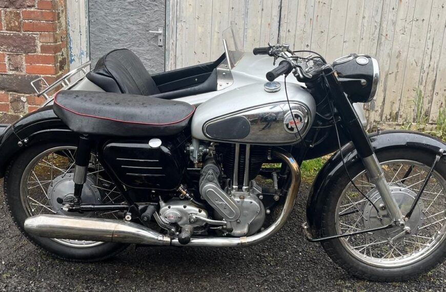 1958 Norton 500 with sidecar – £4,025